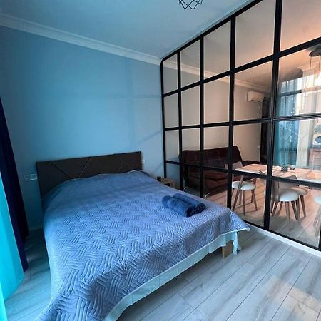 Apartment Merabi Batumi Exterior photo
