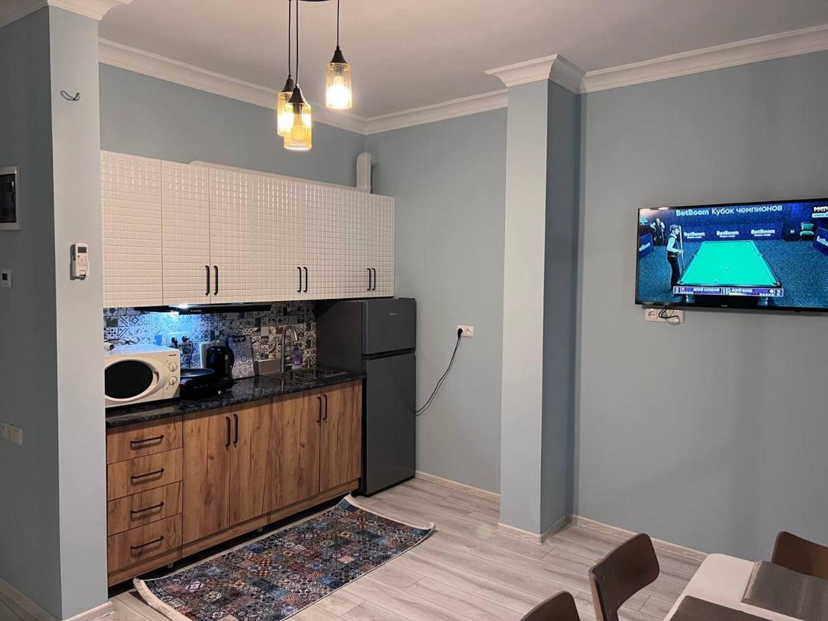 Apartment Merabi Batumi Exterior photo