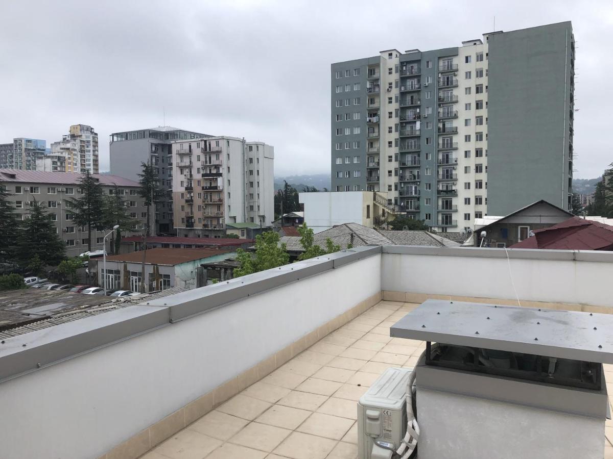 Apartment Merabi Batumi Exterior photo