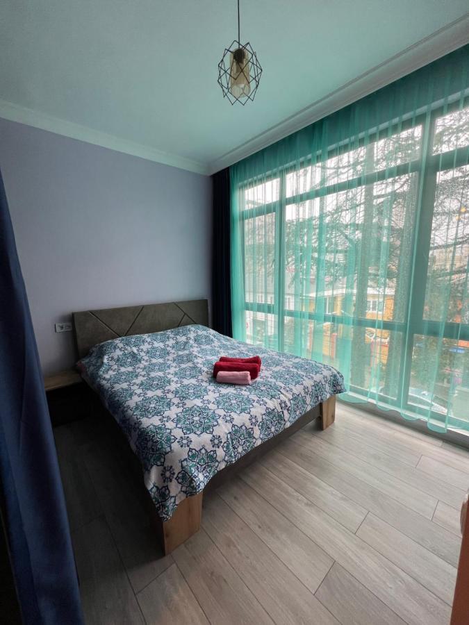 Apartment Merabi Batumi Exterior photo