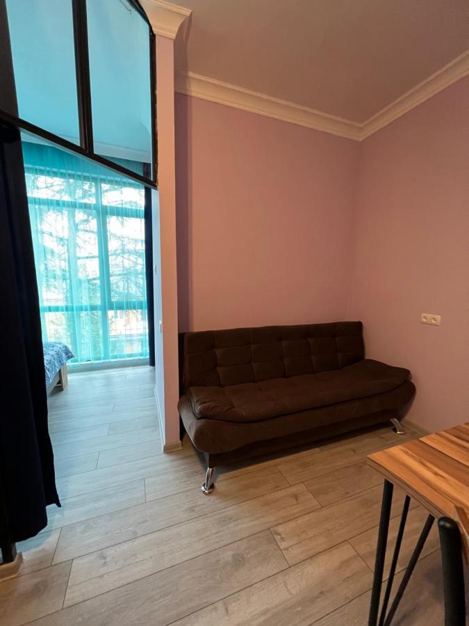Apartment Merabi Batumi Exterior photo