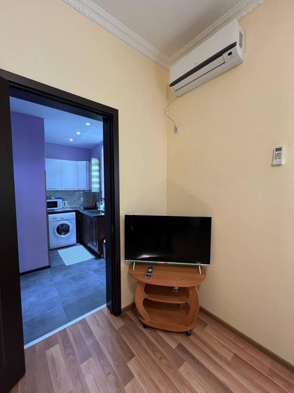 Apartment Merabi Batumi Exterior photo