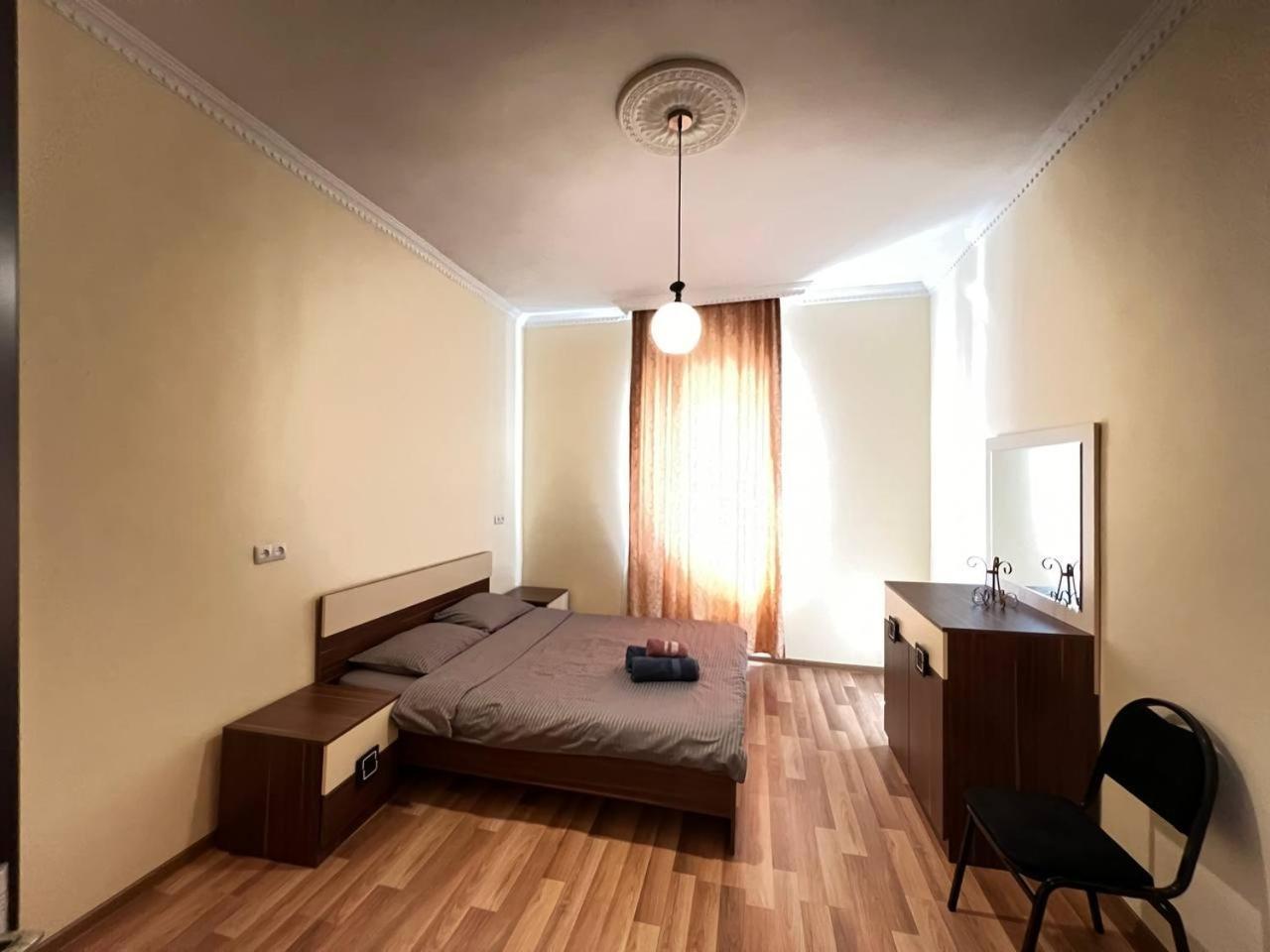 Apartment Merabi Batumi Exterior photo