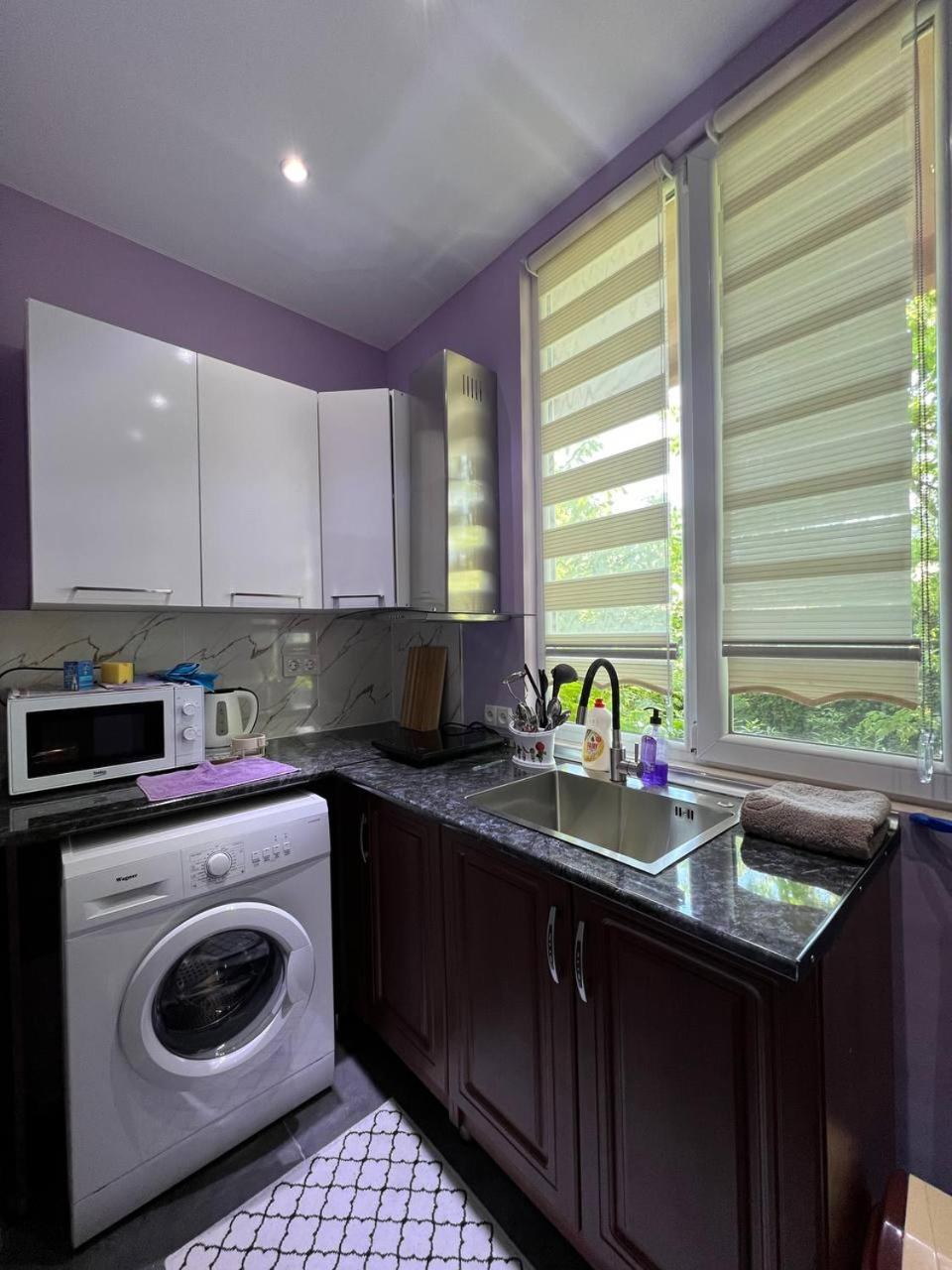 Apartment Merabi Batumi Exterior photo